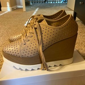 Steve Madden Unfazed